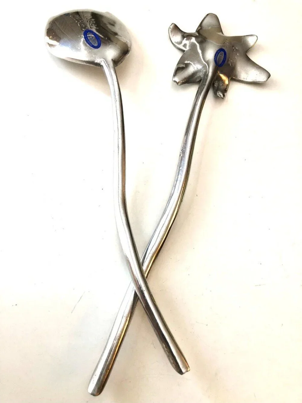 Mariposa Brillante Aluminum Flower Salad Servers Cast Metal Utensils Set